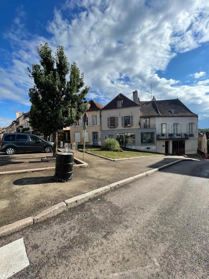 Appartement Moderne Centre Ville, 5 Personnes, 65 M2 Semur-en-Auxois Exterior foto