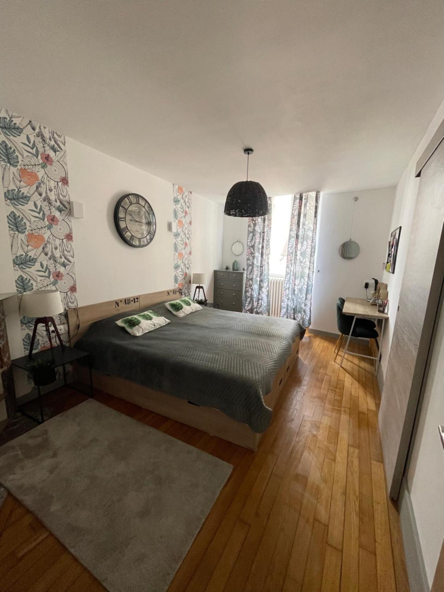 Appartement Moderne Centre Ville, 5 Personnes, 65 M2 Semur-en-Auxois Exterior foto